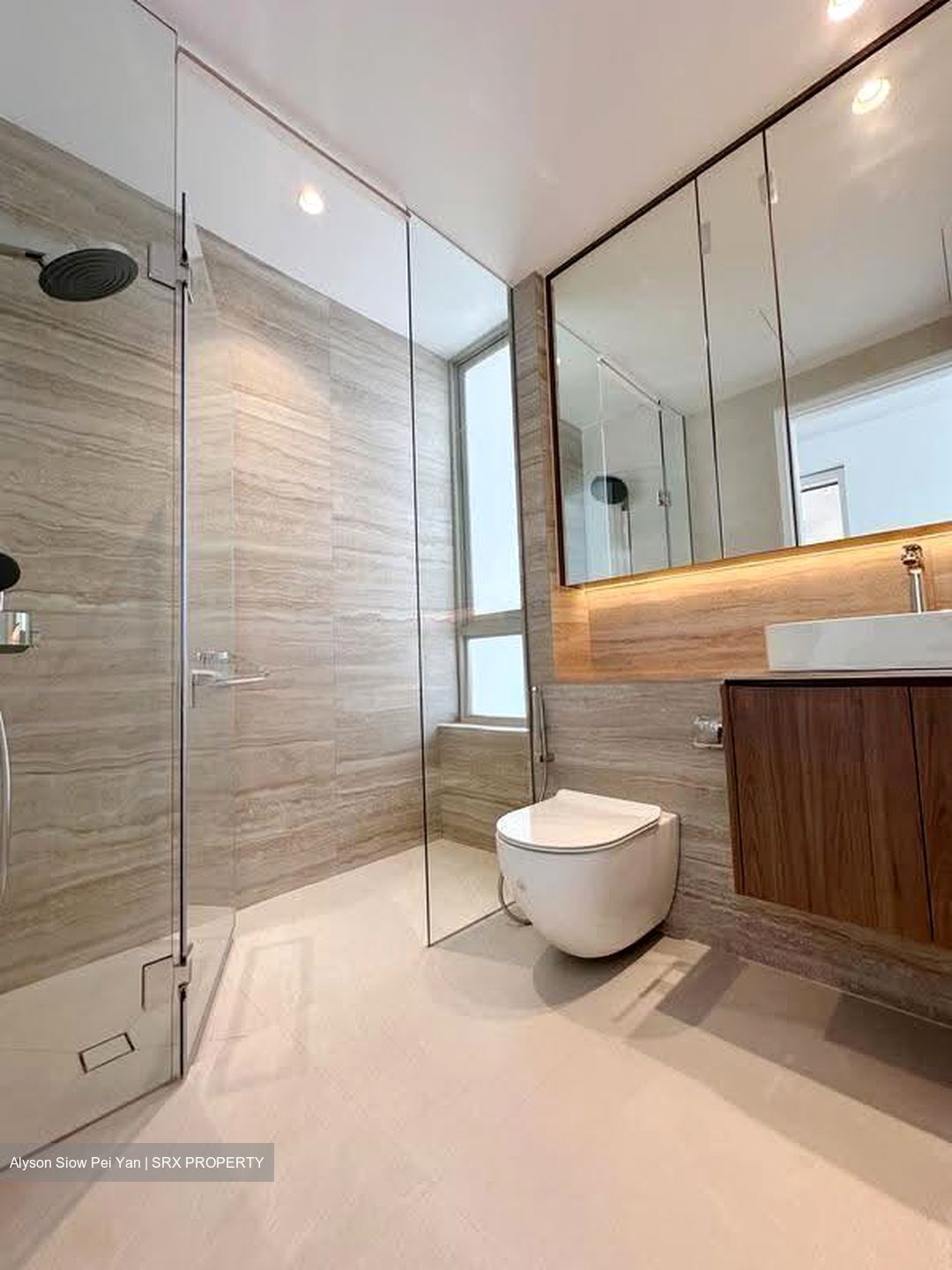 RiverEdge (D15), Condominium #620980341